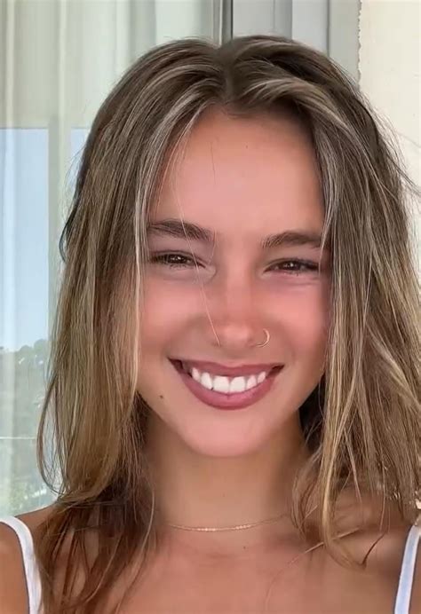 Ella Alexandra Leak