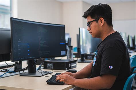 5 Tips For Freshman Internships