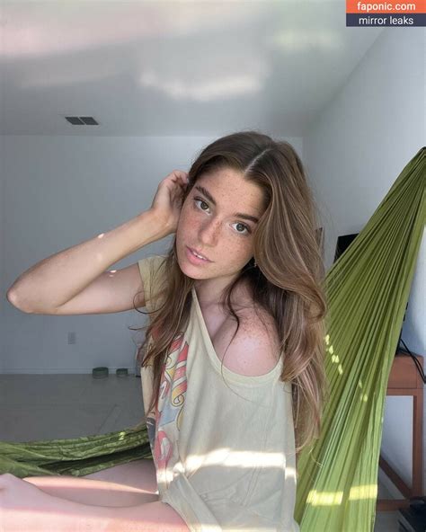 Hannah Stein Nude