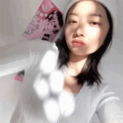 Kpop White Gif Kpop White Gif Gif Kpop White Gif Kpop White Gif Gif
