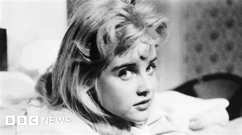 Lolita Star Sue Lyon Dies Aged 73 Bbc News Lolita Star Sue Lyon Dies Aged 73 Bbc News