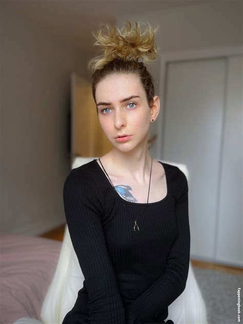 Lyra Crows Onlyfans The Complete Story Digital Horizon Lyra Crows Onlyfans The Complete Story Digital Horizon