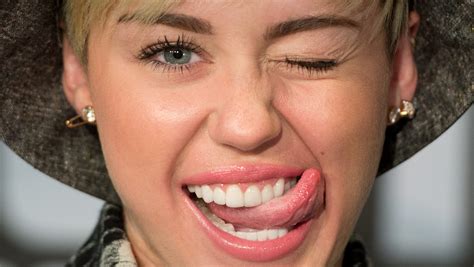 Miley Cyrus In Nude