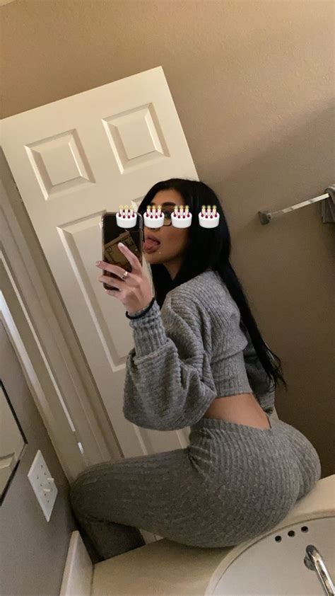 Officialcheekykim Nude