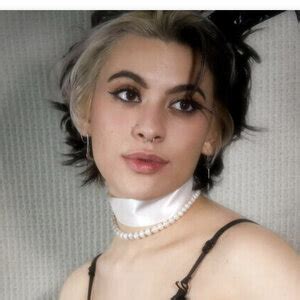 Sarothica Nude