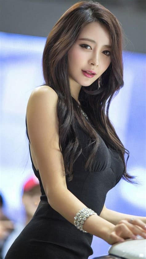 Sexiest Asian Nude