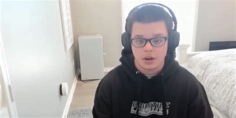 Twitch Streamer Sketch Forced To Address Onlyfans Rumors In Emotional Twitch Streamer Sketch Forced To Address Onlyfans Rumors In Emotional